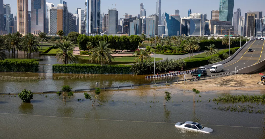 Flights to Dubai disrupted as rain hits UAE 2 weeks after its heaviest recorded rainfall