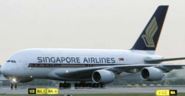 Singapore Airlines offers compensation to turbulence-hit victims