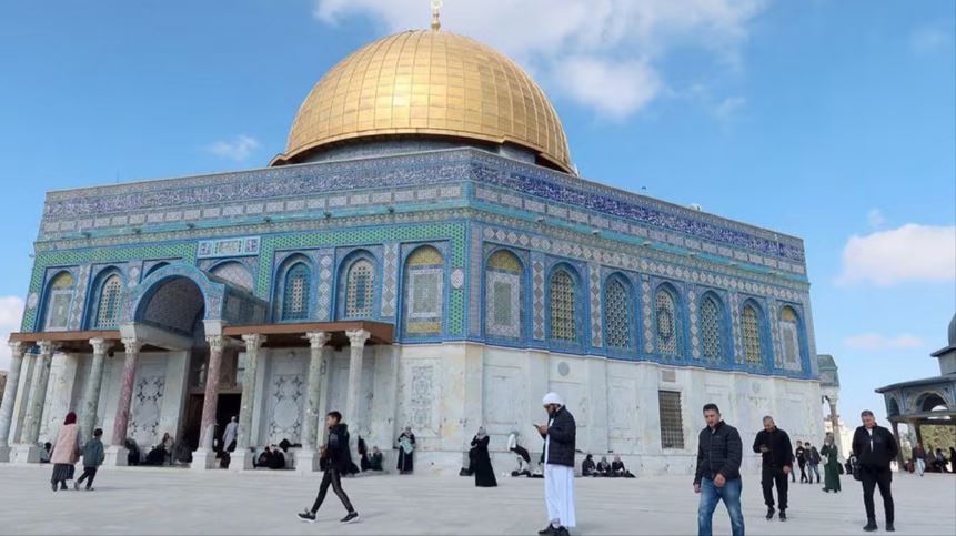 Israel to set security limits on Ramadan prayers at Al Aqsa