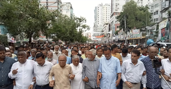 BNP loyalists staging demo at Nayapaltan protesting verdict against Tarique, Zubaida