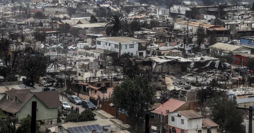 Forest fires rage on in central Chile, killing at least 112 people over 3 days