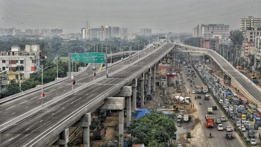 Which vehicles can’t use Dhaka Elevated Expressway?