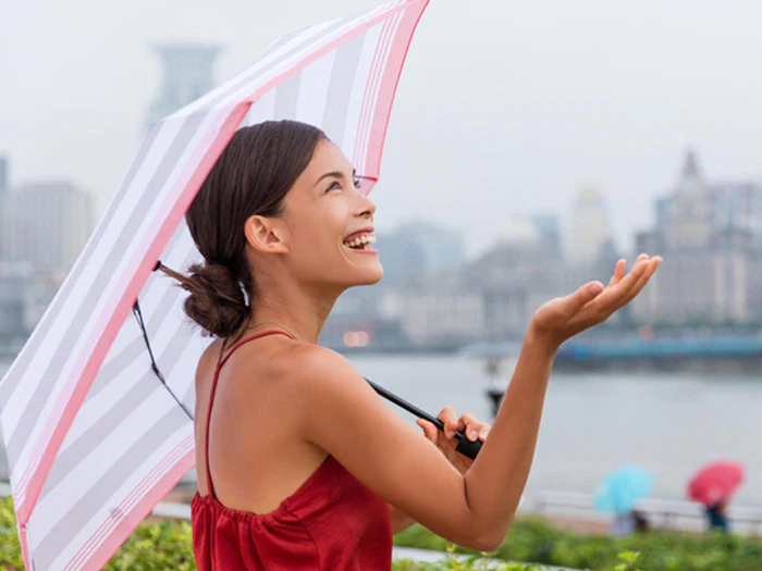 How to keep your skin healthy during monsoon?