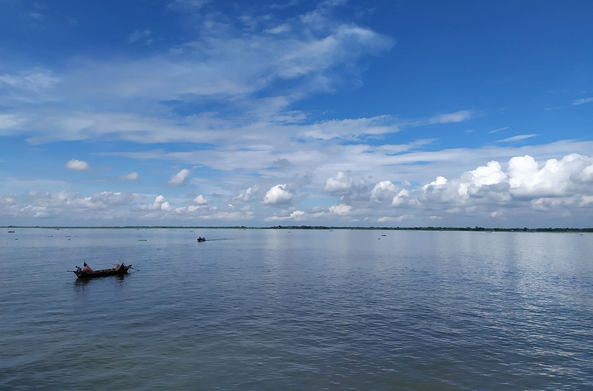 নদীমাতৃক বাংলাদেশে এখন নদী আছে ১০০৮টি