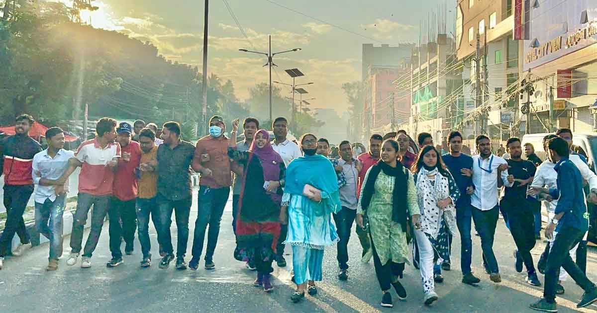 হরতালের সমর্থনে রাজধানীর বিভিন্ন স্থানে ছাত্রদলের বিক্ষোভ