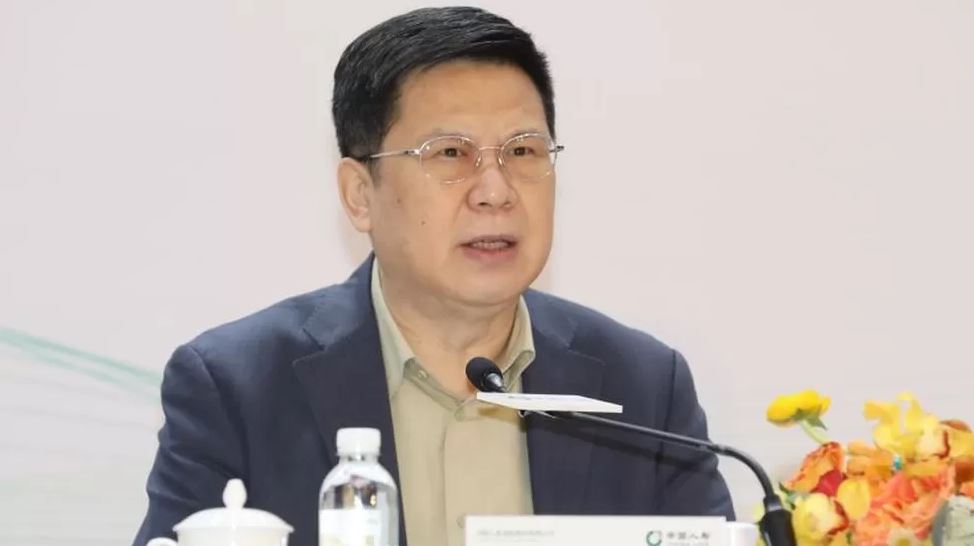 China insurance boss jailed for life in corruption crackdown