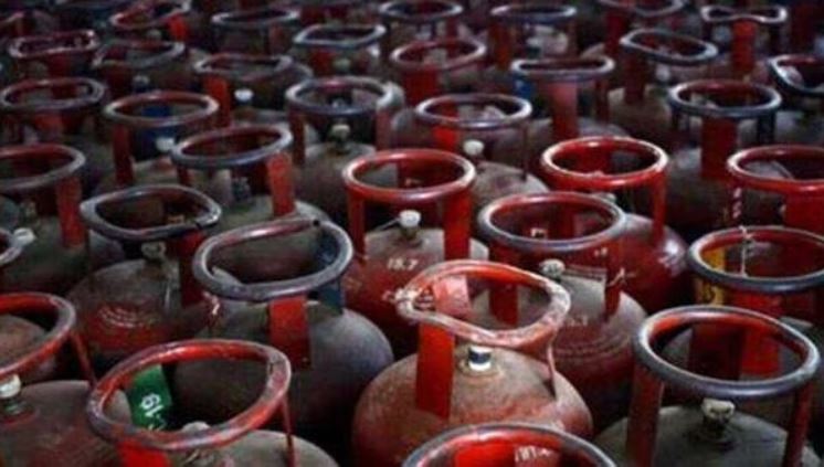 LPG price cut by Tk 13.42 per kg