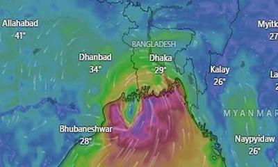 উপকূল অতিক্রম করেছে ঘূর্ণিঝড় ‘রেমাল’