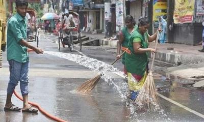 কোরবানির পশুর বর্জ্য অপসারণ শুরু