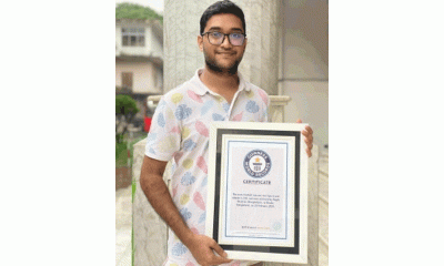 DU student breaks world record for most football toe taps in 1 minute