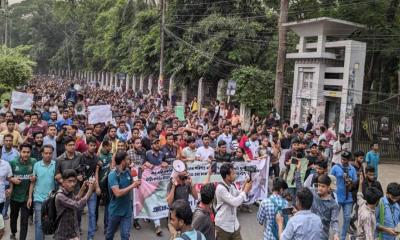 কোটা পুনর্বহালের বিরুদ্ধে আবারও ঢাবি উত্তাল