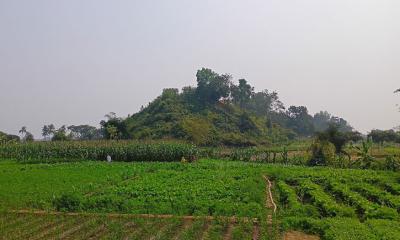 ঘুমধুমে সকাল থেকে থেমে থেমে চলছে গোলাগুলি