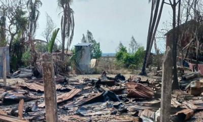 ‘তৃষ্ণার্ত অবস্থায় পানি চাইলে প্রস্রাব পানে বাধ্য করে তারা’