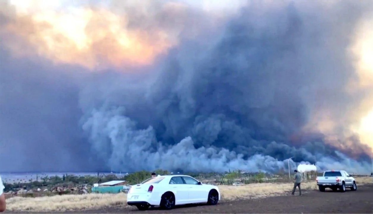 At least 1,100 missing after Hawaii fires