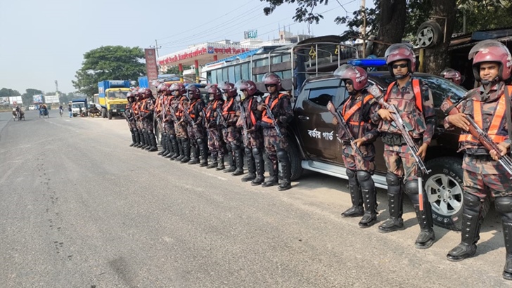 পোশাকশ্রমিকদের নিরাপত্তায় ৪৮ প্লাটুন বিজিবি মোতায়েন