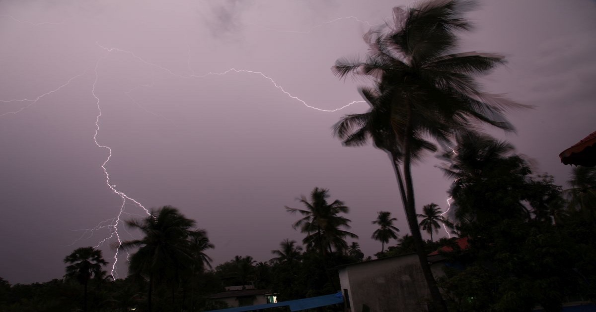 ৭ জেলায় ৬০ কিমি বেগে ঝড়ের পূর্বাভাস