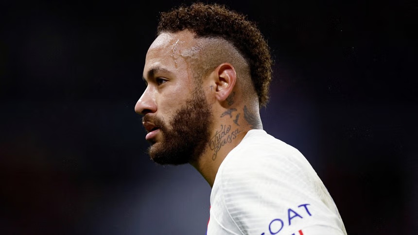 Neymar back training with PSG