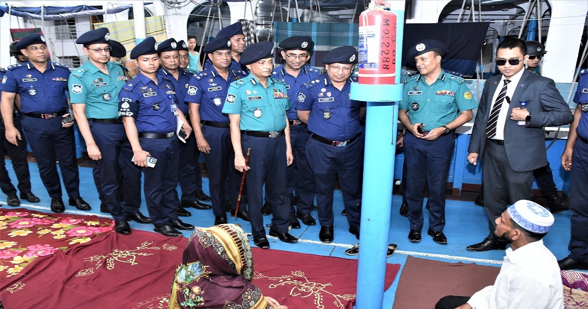 ঈদযাত্রায় নৌপুলিশের বিশেষ নিরাপত্তাব্যবস্থা