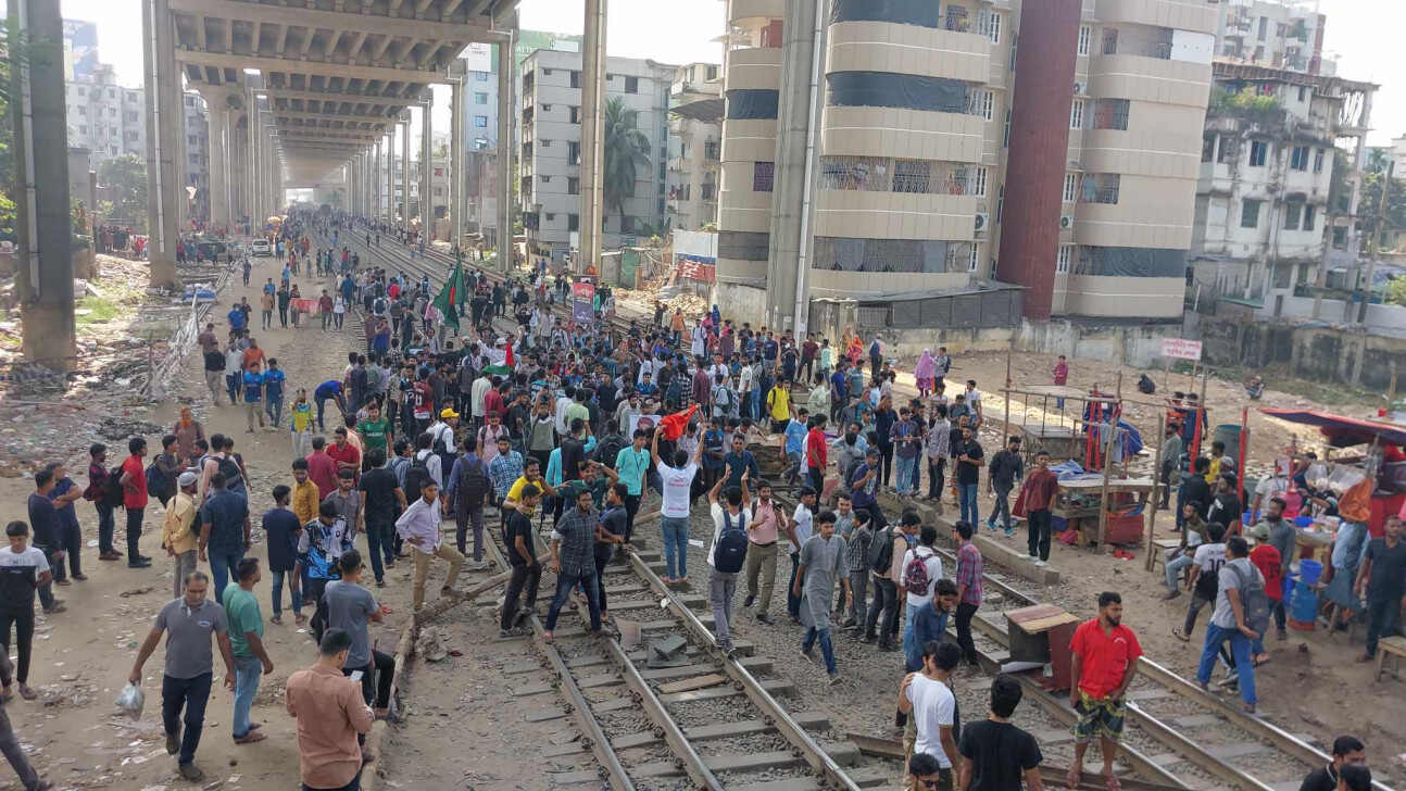 Students block rail tracks in Mohakhali, halting train services