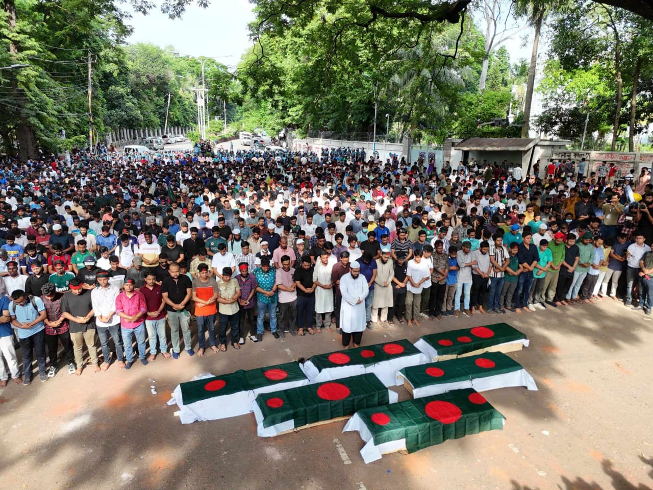 কোটা বাতিলের দাবিতে ‘কমপ্লিট শাটডাউন’ আগামীকাল