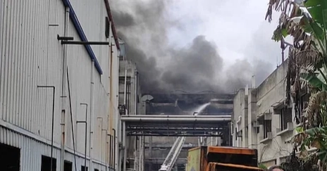 After almost 5 full days, fire at Gazi Tyre Factory finally stops burning