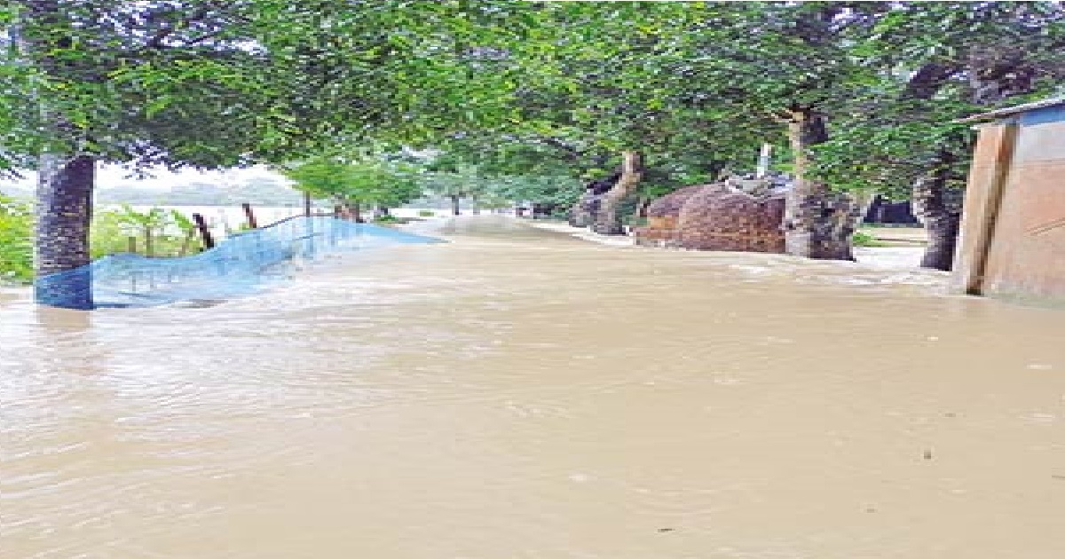 70 villages across two upazilas in Feni have been flooded once more