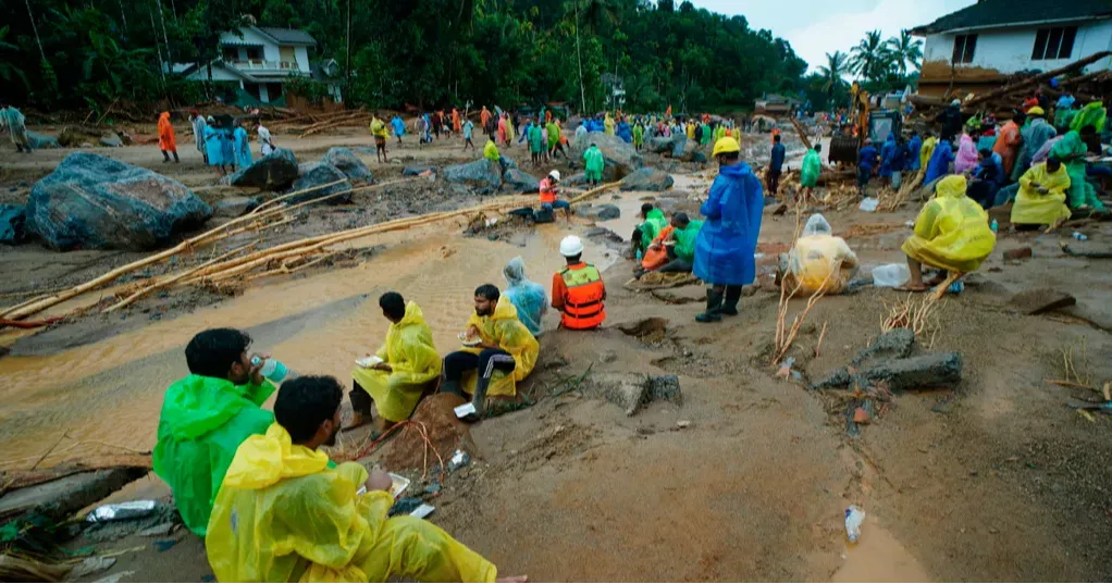 India landslide death toll rises to 151, amid search