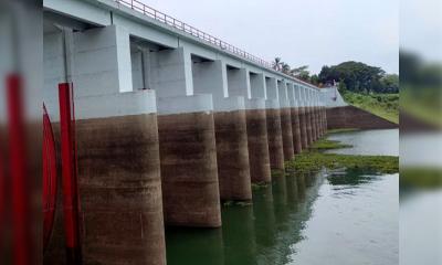 রাতেই খোলা হবে কাপ্তাই হ্রদের ১৬টি গেট