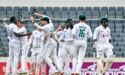 Bangladesh fails to deliver once again in first session of test against South Africa