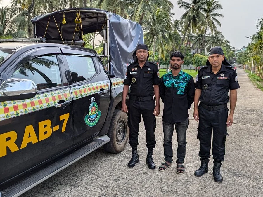 আন্দোলনে গুলিবর্ষণকারী সেই মিজান গ্রেপ্তার