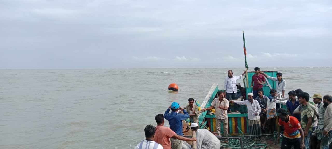 টেকনাফ- সেন্টমার্টিন নৌরুটে জরুরি বিজ্ঞপ্তি