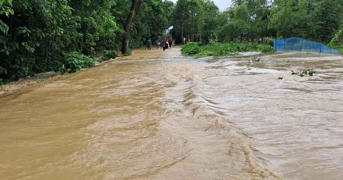 ভারত থেকে তীব্র বেগে পানি ঢুকে আখাউড়ার ১০টি গ্রাম প্লাবিত