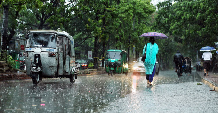 আগামী ৩ দিন দেশের কোথাও কোথাও ভারী বৃষ্টির আভাস