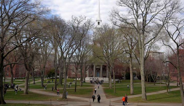 US govt revokes Harvard’s right to enroll foreign students