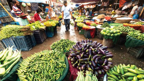 Green chilli skyrockets to Tk350 as consumers hit hard by soaring vegetable prices
