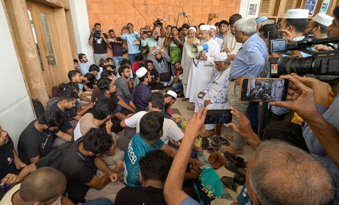 Kuet withdraws expulsion of 37 Students, reopens halls
