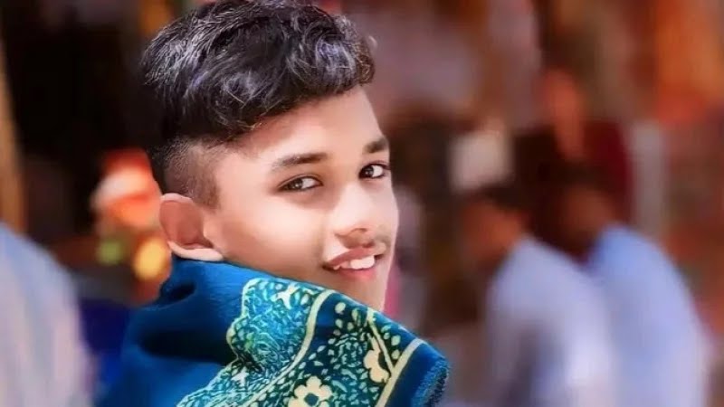 Teenage student stabbed while resisting snatching attempt in Mohammadpur