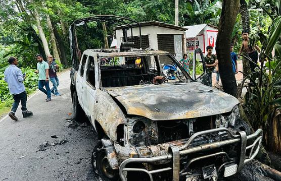 500 people face charges for attack, torching of police cars in Gopalganj