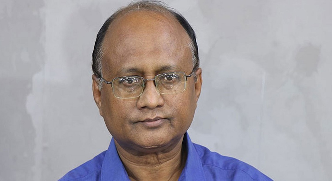 Man throws shoe at ACC chief during public hearing in Bogura