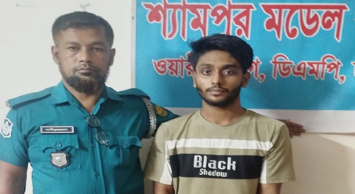 BCL activist arrested while attempting to set fire to bus in Dhaka