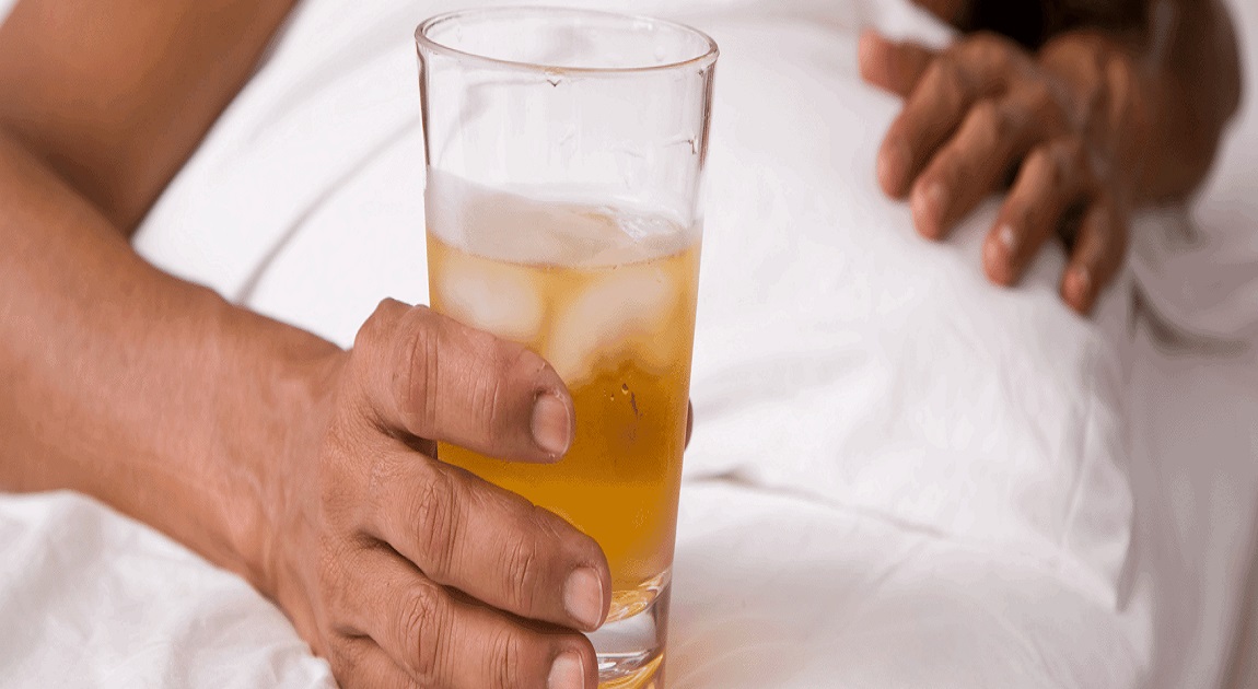 Alcohol poisoning claims 5 lives in Khulna