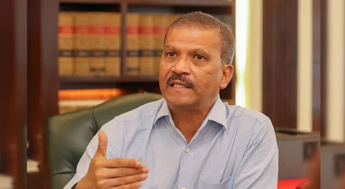 Govt may bring in foreign doctors for burn victims: Asif Nazrul
