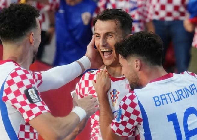Croatia edge Panama to keep World Cup hopes alive