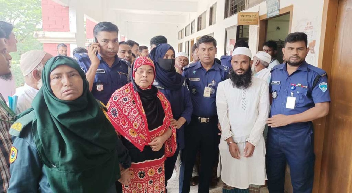 Life term for woman, death penalty for lover
