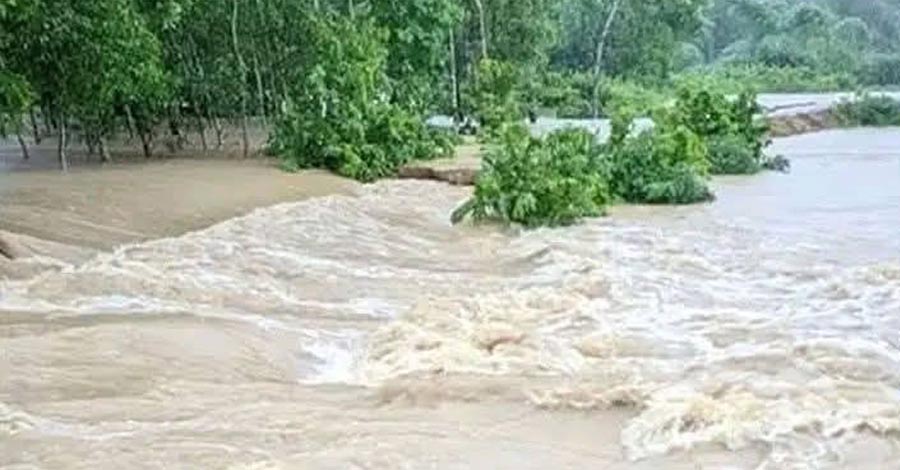Thousands stranded as Monu and Dhalai river embankments breach in Moulvibazar