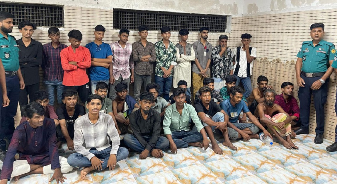 30 arrested in Karwan Bazar following stabbing of ADC
