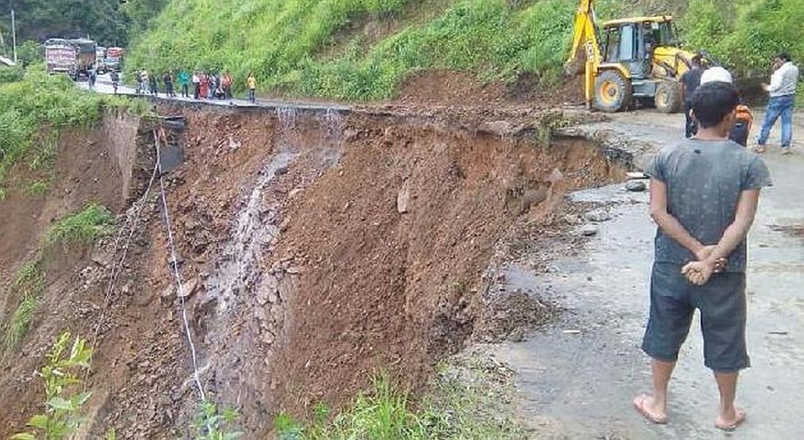 Landslide feared due to heavy rainfall, 60 resorts closed in Bandarban