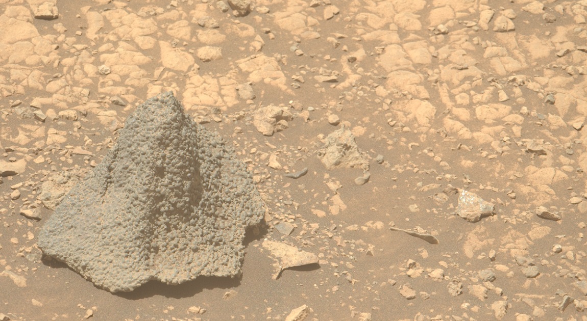 Perseverance rover spots mysterious ‍‍`helmet‍‍` on Mars