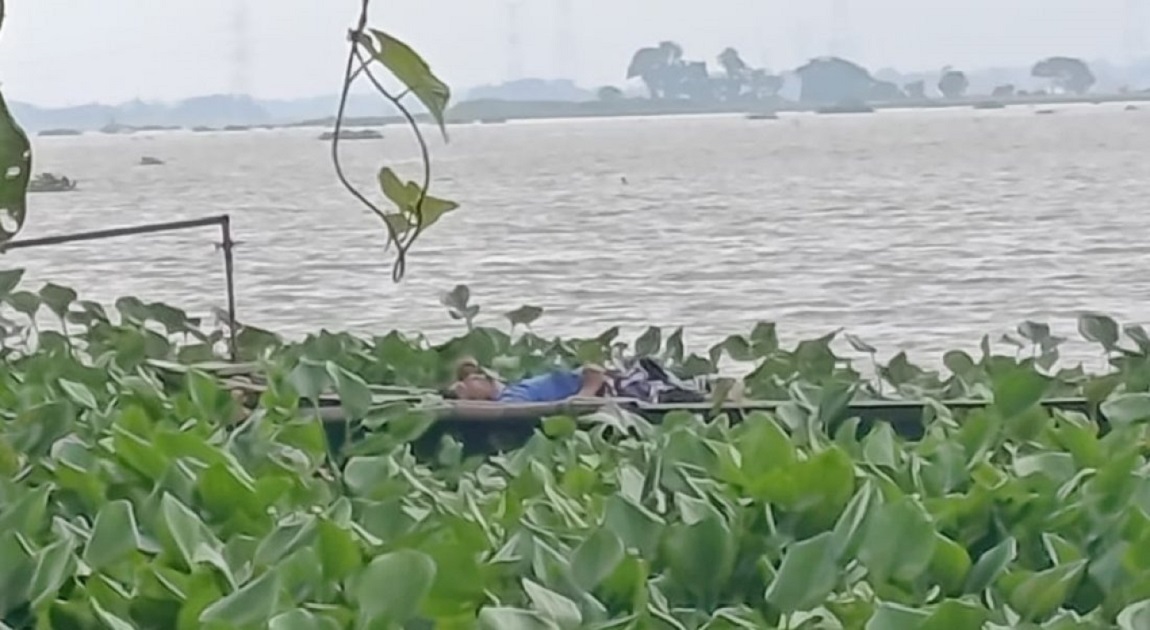 1 killed, 6 injured in shooting on Meghna River over sand trade dispute