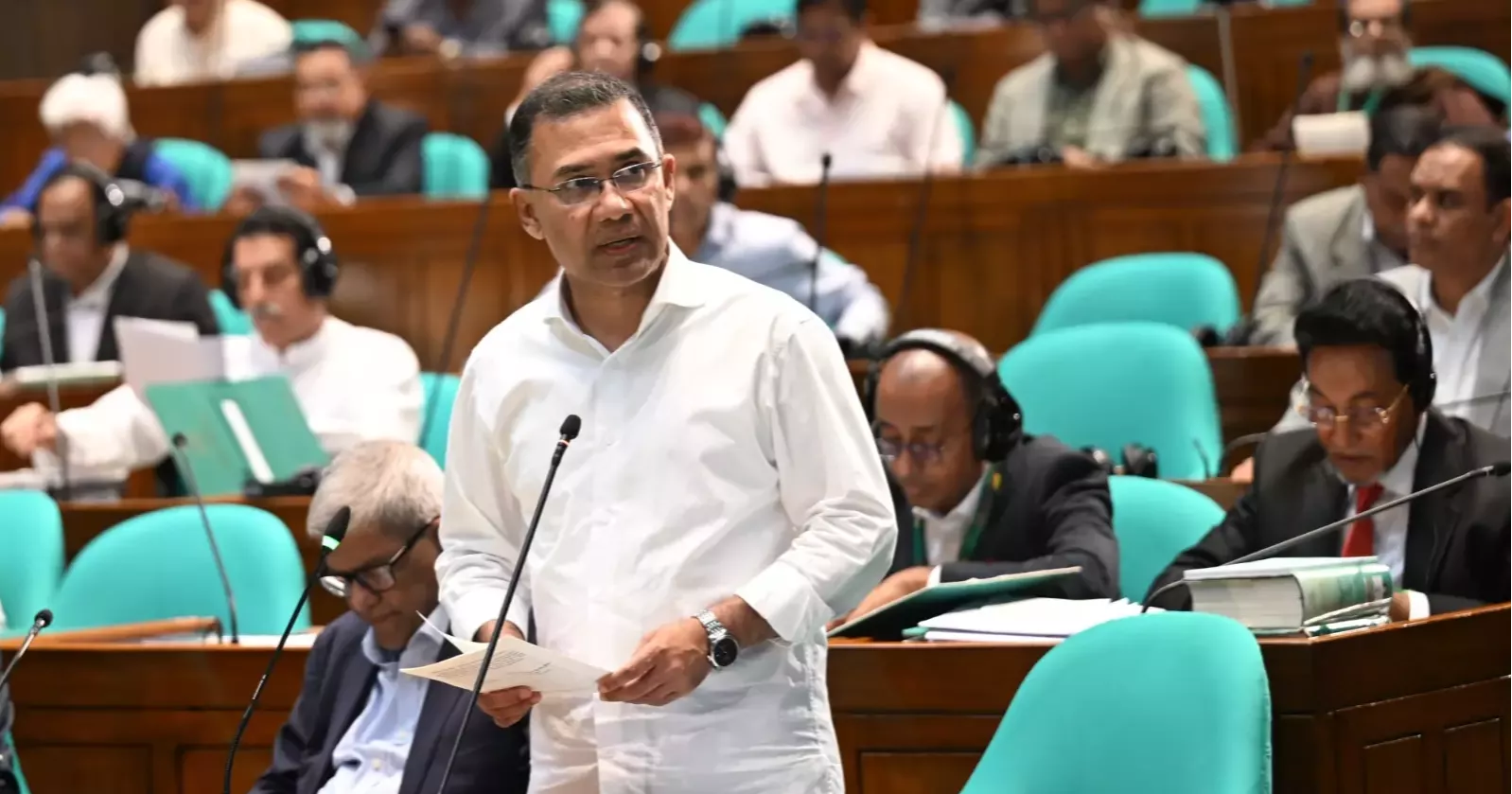 PM proposes 10-member joint committee to resolve energy crisis